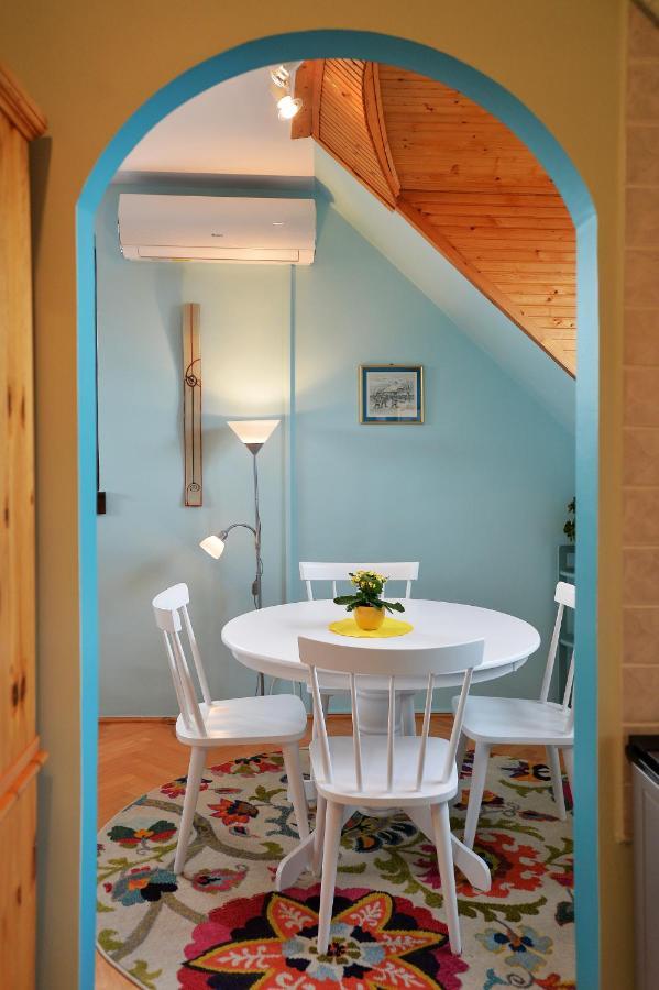 Mi12 Apartment Егер Екстериор снимка
